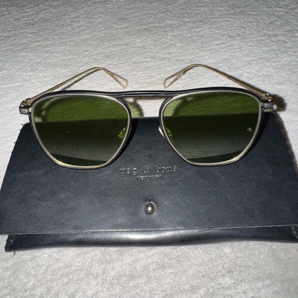 Rag & Bone black/gold Sunglasses with Olive Lenses - Picture 2 of 3